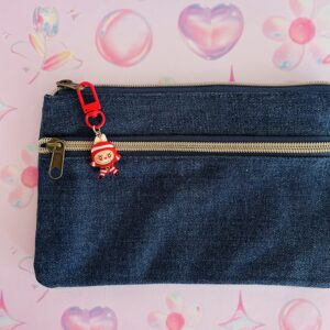 small jumping santa christmas keychain